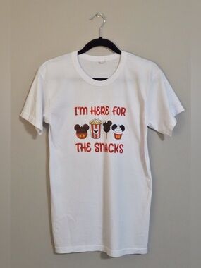 Women’s Size Medium Disney T-Shirt White